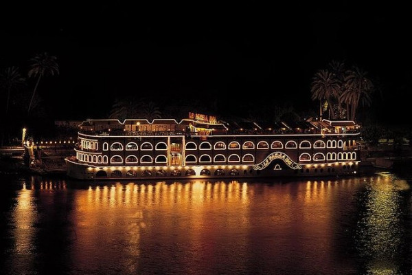 Nile Dinner Cruise in Cairo with Belly Dancing and Hotel Transfer